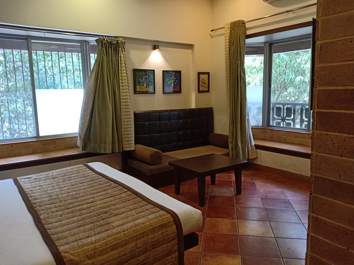 Hotel Chandralok Lonavala Extérieur photo