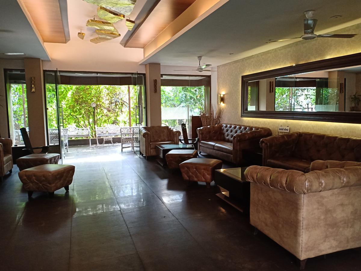 Hotel Chandralok Lonavala Extérieur photo