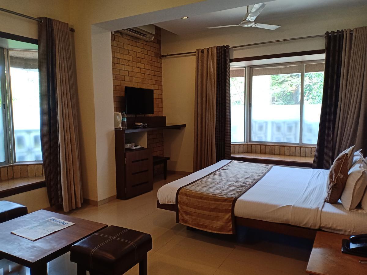 Hotel Chandralok Lonavala Extérieur photo