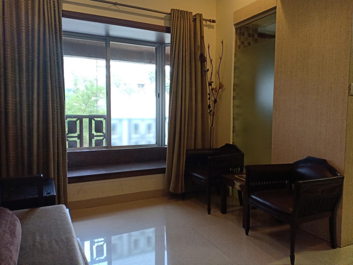 Hotel Chandralok Lonavala Extérieur photo