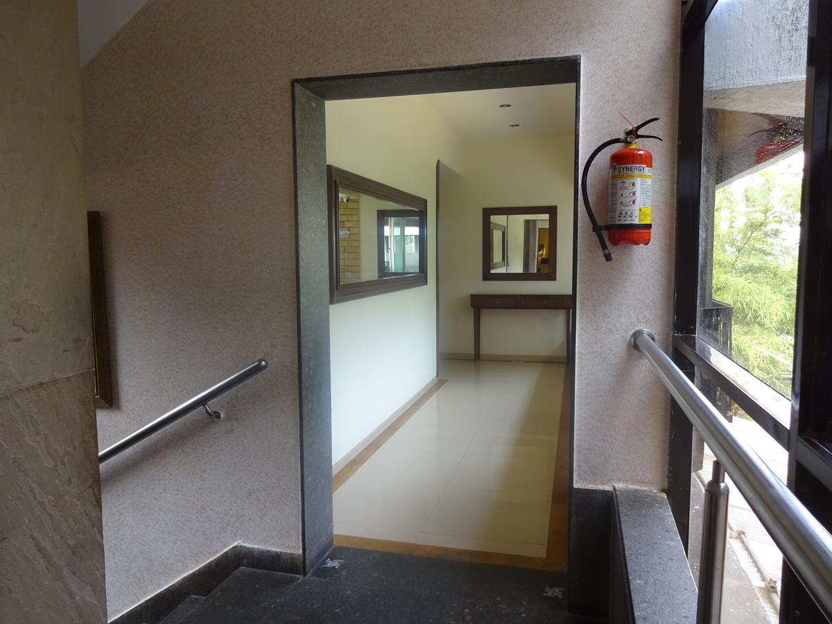 Hotel Chandralok Lonavala Extérieur photo