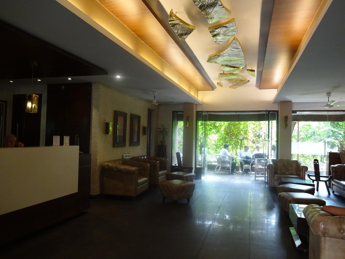 Hotel Chandralok Lonavala Extérieur photo